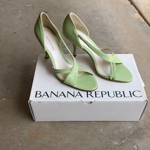 Banana republic heels (brand new)